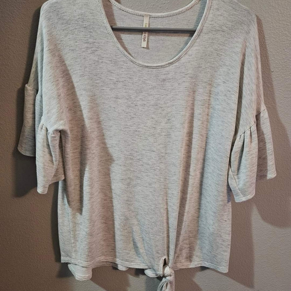 Front Knot Flowy Sleeve Top